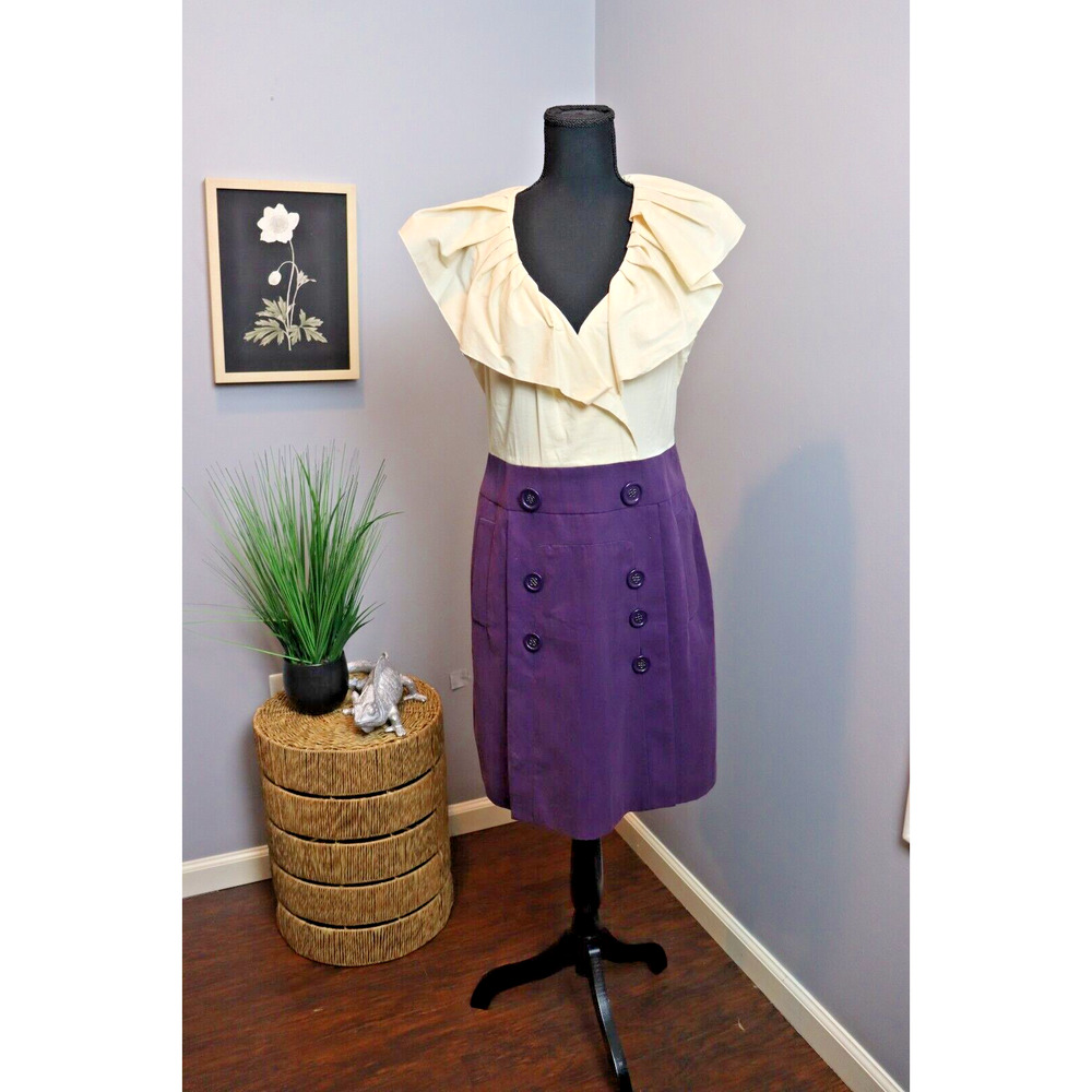 BCBG MAX AZRIA dress 10 purple cream‎ ruffled collar